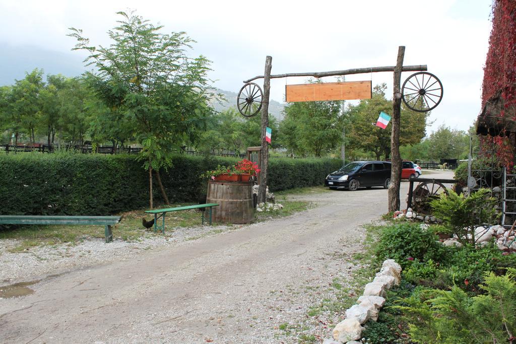 Agriturismo Al Ranch Castello d'Aviano Bagian luar foto